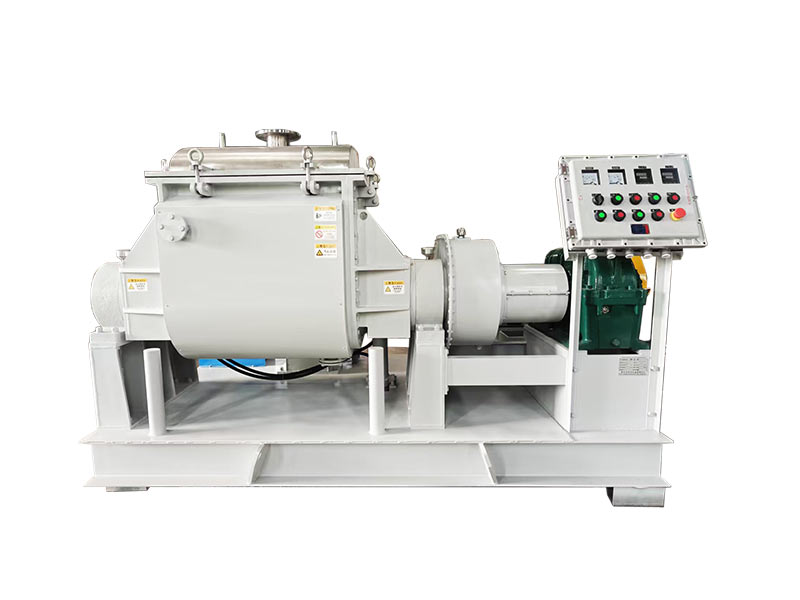 Turning cylinder kneading machine